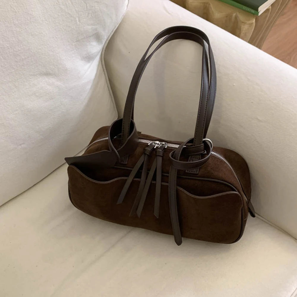 Retro Hand-Held Bowling Bag for Women's Autumn and Winter New Fashion Trend Suede Underarm Bag, Niche Commuting Bag