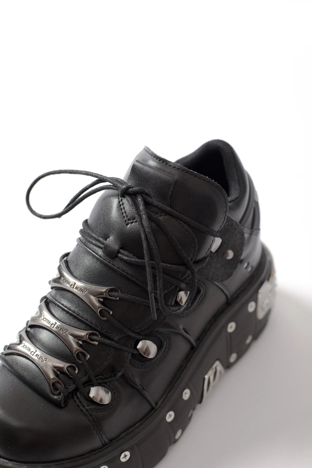 2024 New Women's Heavy Metal Punk Sneakers Platform Dad Shoes Men