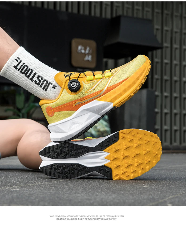 2025 New Soft Soled Outdoor Casual Sports Shoes With Rotating Buckle Carbon Plate And Popcorn Outsole, Men'S Running Shoes 35-44