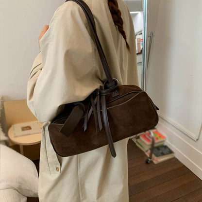 Retro Hand-Held Bowling Bag for Women's Autumn and Winter New Fashion Trend Suede Underarm Bag, Niche Commuting Bag