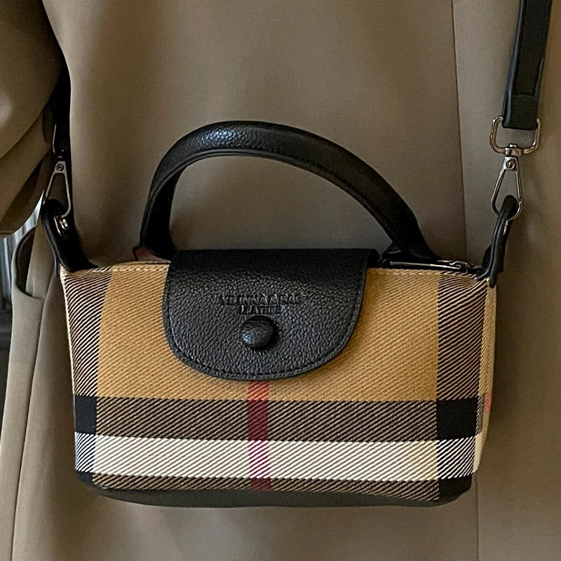 European and American Fashion Women's Bag 2024 New Check Pattern Bag Handheld Dumpling Bag Handheld Crossbody Bag