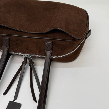Retro Hand-Held Bowling Bag for Women's Autumn and Winter New Fashion Trend Suede Underarm Bag, Niche Commuting Bag