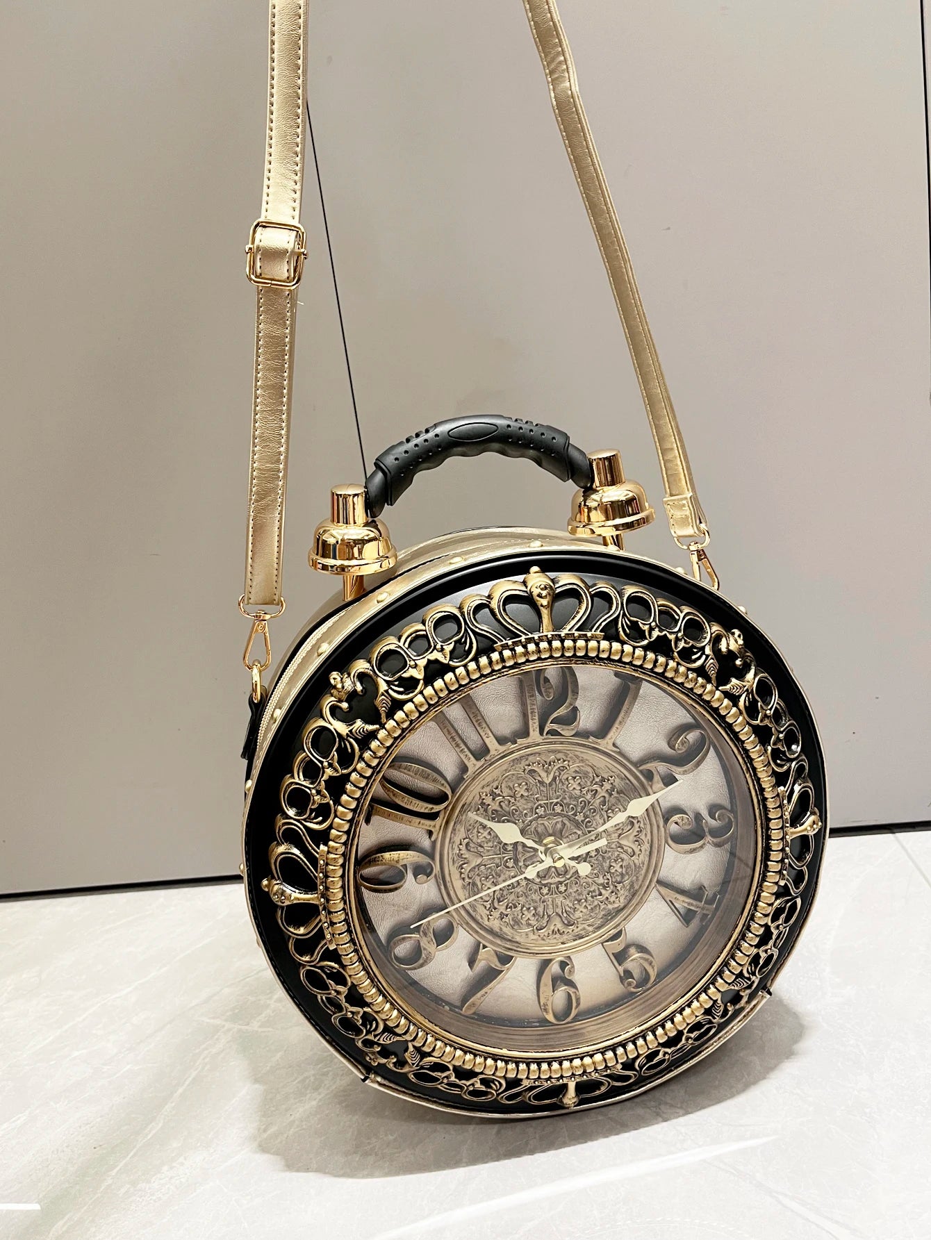 Luxury Designer Purses and Handbags Shoulder Bags funny clock-shaped bag funny Women's round bag pu leather Woman's bag