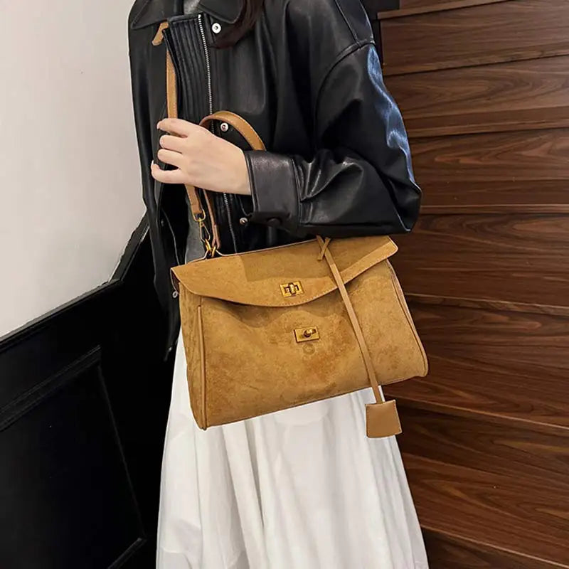 Vintage Ladies Tote Bag Brand Large Capacity Frosted Handbag High-end Pu Material Shoulder Messenger Bag Niche Simple Travel Bag