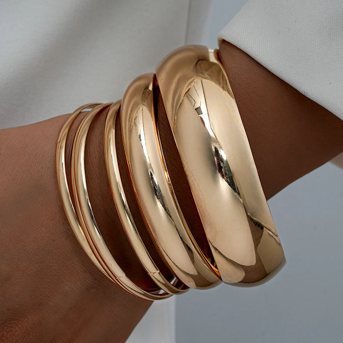 Fashion Minimalist Elegant Metal Textured Resin Cuff Bangle Bracelet Set Boho Adjustable Layered Wristband Daily Party Jewelry